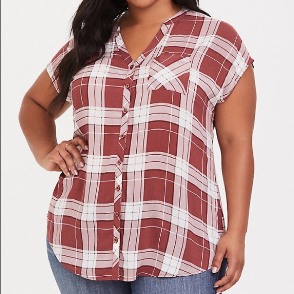 NWOT Torrid Challis Tunic. Size 0 (Large)
